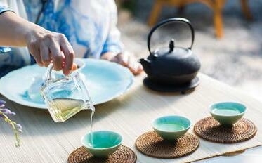 茶香瓜子，养生零食中的茶疗智慧